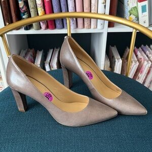 Classic Women's Pointed Toe Block Heel Pumps in Taupe